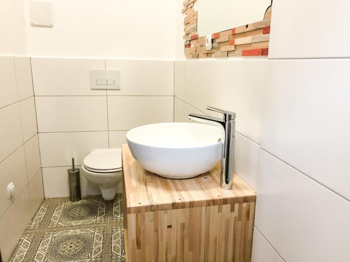 Kisas Loft By Pinch Hotel ปาโกชตาเน ภายนอก รูปภาพ